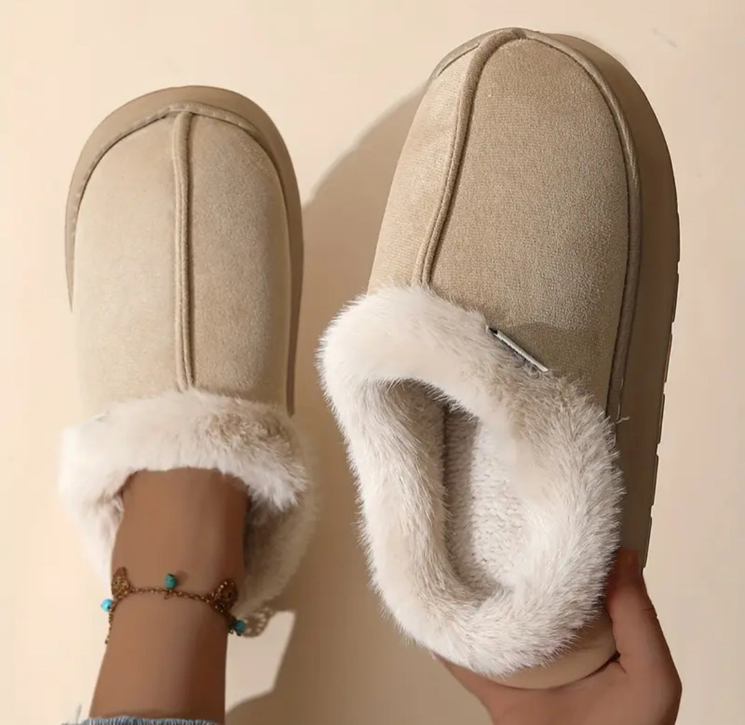 Fashionable And Elegant Short-Haired Plush Warm Thick-Soled EVA Slippers with a Color-Matched Sole., Women Shoes